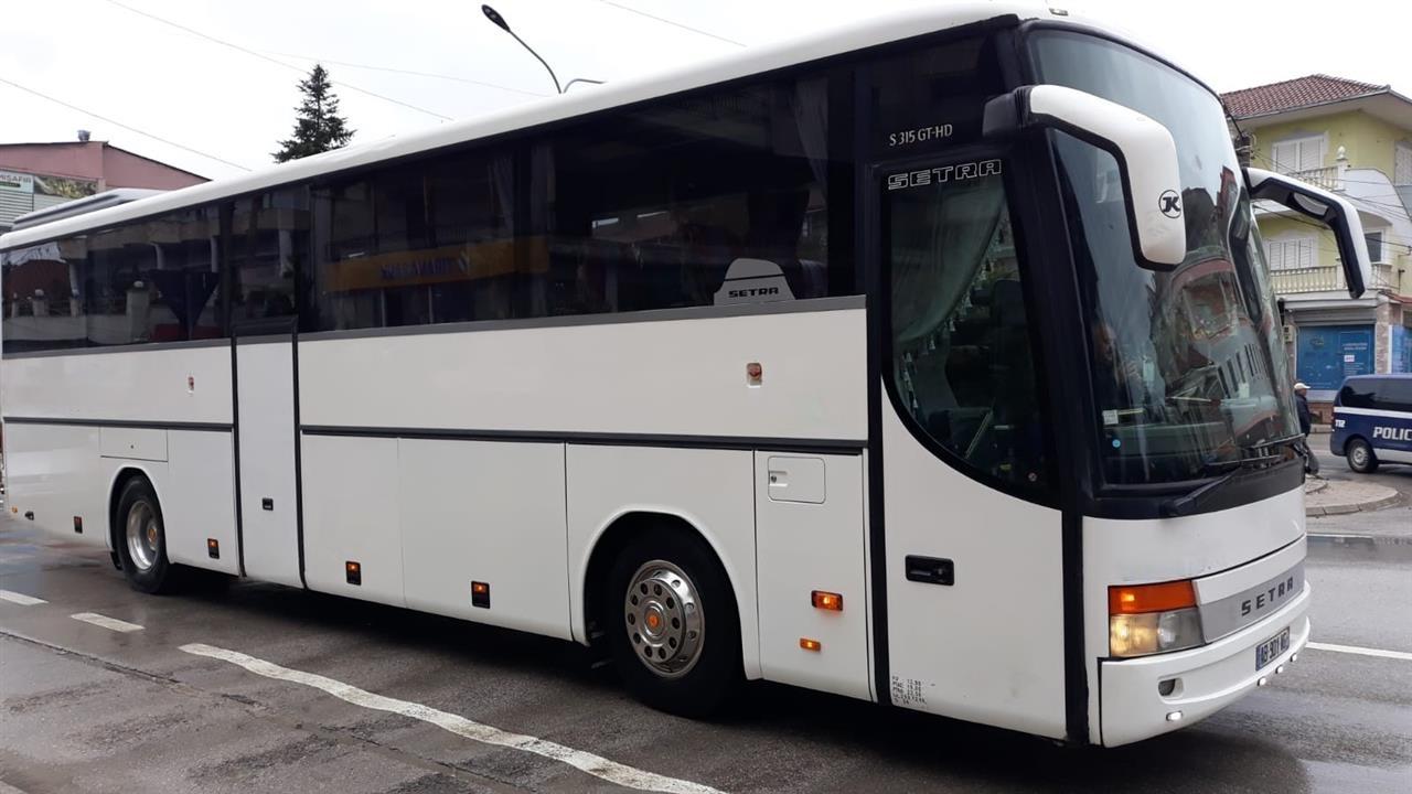 Autobus për transport familjarësh